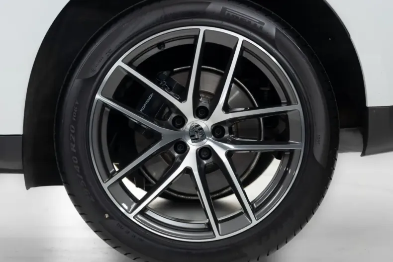 Porsche Macan din 2024 cu 10.380 km - oferta POR156957 - foto 3