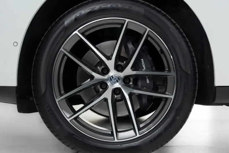 Porsche Macan din 2024 cu 10.380 km - oferta POR156957 - foto 4