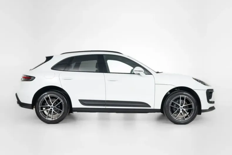 Porsche Macan din 2024 cu 10.380 km - oferta POR156957 - foto 8