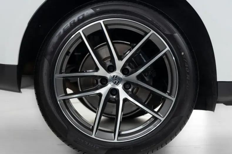 Porsche Macan din 2024 cu 10.380 km - oferta POR156957 - foto 10