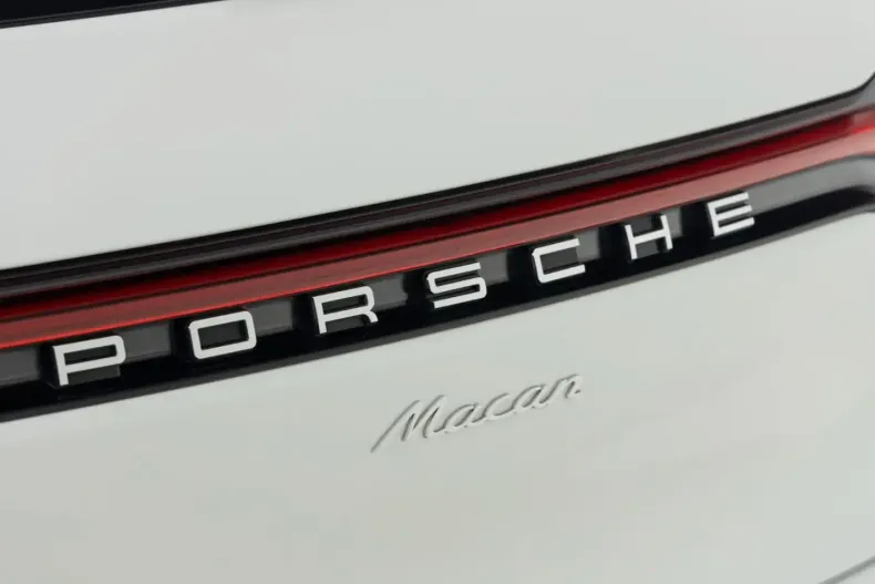 Porsche Macan din 2024 cu 10.380 km - oferta POR156957 - foto 17