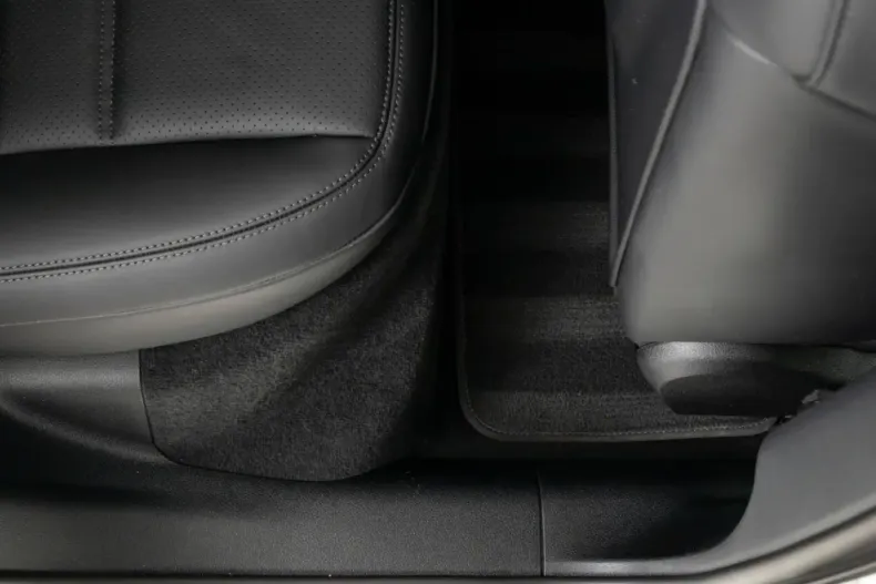 Porsche Macan din 2024 cu 10.380 km - oferta POR156957 - foto 22