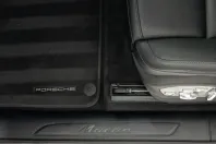 Porsche Macan din 2024 cu 10.380 km - oferta POR156957 - foto 26