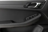 Porsche Macan din 2024 cu 10.380 km - oferta POR156957 - foto 30