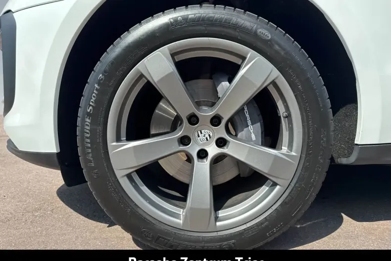 Porsche Macan din 2024 cu 27.350 km - oferta POR156958 - foto 8