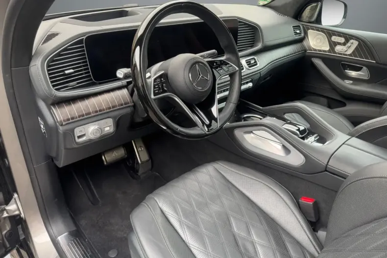 Mercedes-Benz GLS 600 din 2024 cu 12.800 km - oferta MER156959 - foto 9