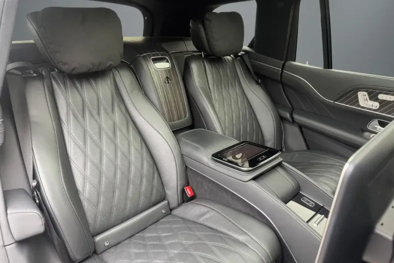 Mercedes-Benz GLS 600 din 2024 cu 12.800 km - oferta MER156959 - foto 18