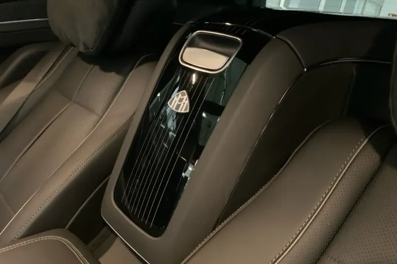 Mercedes-Benz GLS 600 din 2024 cu 19.576 km - oferta MER156963 - foto 13