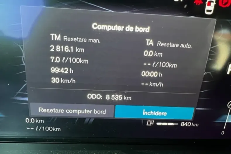 Volvo XC60 din 2024 cu 8.550 km - oferta VOL156966 - foto 8