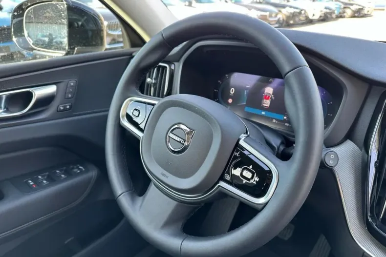 Volvo XC60 din 2024 cu 8.550 km - oferta VOL156966 - foto 10