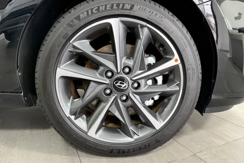 Hyundai i30 din 2025 cu 2 km - oferta HYU156973 - foto 24