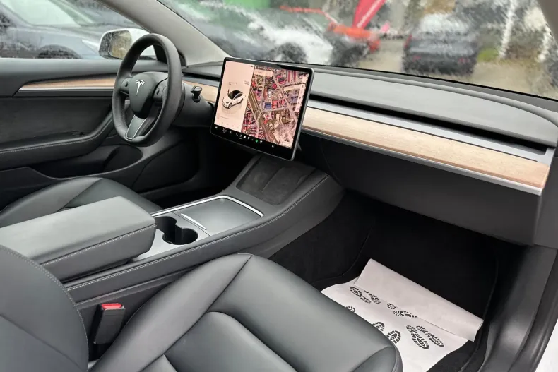 Tesla Model 3 din 2022 cu 73.000 km - oferta TES156974 - foto 6