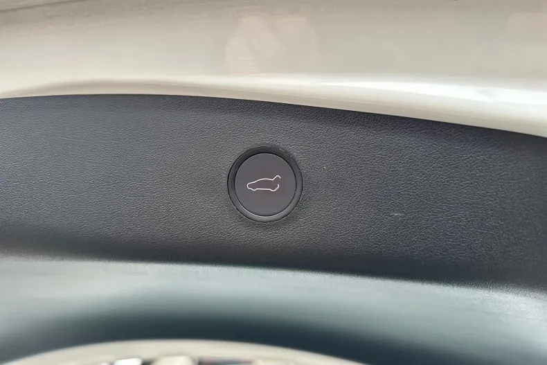 Tesla Model 3 din 2022 cu 73.000 km - oferta TES156974 - foto 33