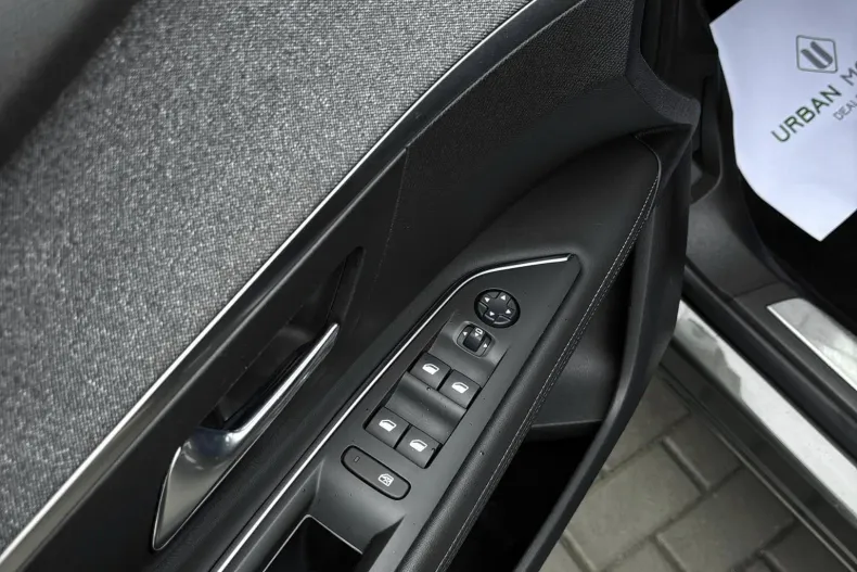 Peugeot 3008 din 2019 cu 92.682 km - oferta PEU156979 - foto 25