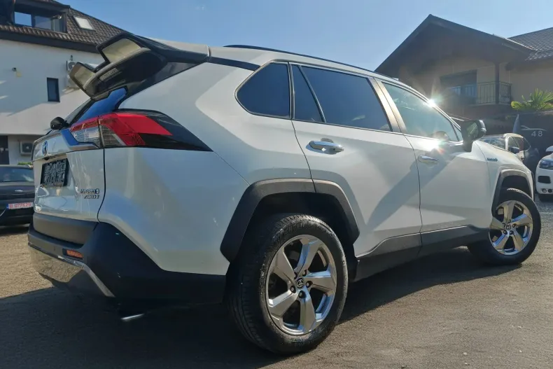 Toyota RAV4 din 2020 cu 121.305 km - oferta TOY156989 - foto 3