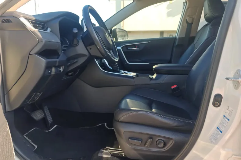 Toyota RAV4 din 2020 cu 121.305 km - oferta TOY156989 - foto 12