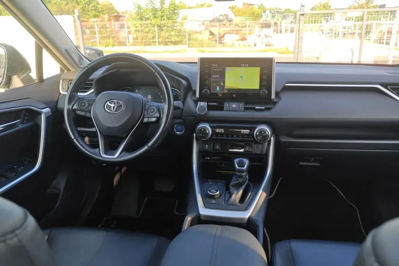 Toyota RAV4 din 2020 cu 121.305 km - oferta TOY156989 - foto 21
