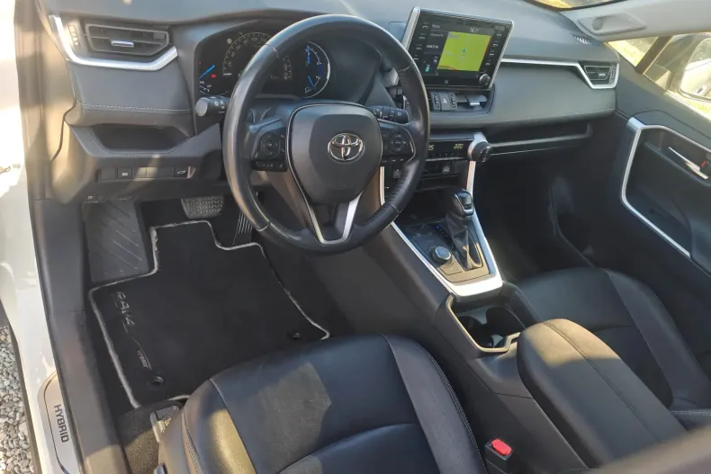 Toyota RAV4 din 2020 cu 121.305 km - oferta TOY156989 - foto 22