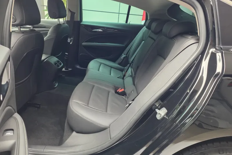 Opel Insignia din 2020 cu 121.000 km - oferta OPE156992 - foto 16