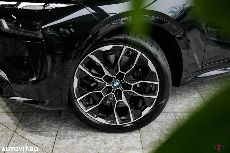 BMW X7 din 2025 cu 24.092 km - oferta BMW156996 - foto 7