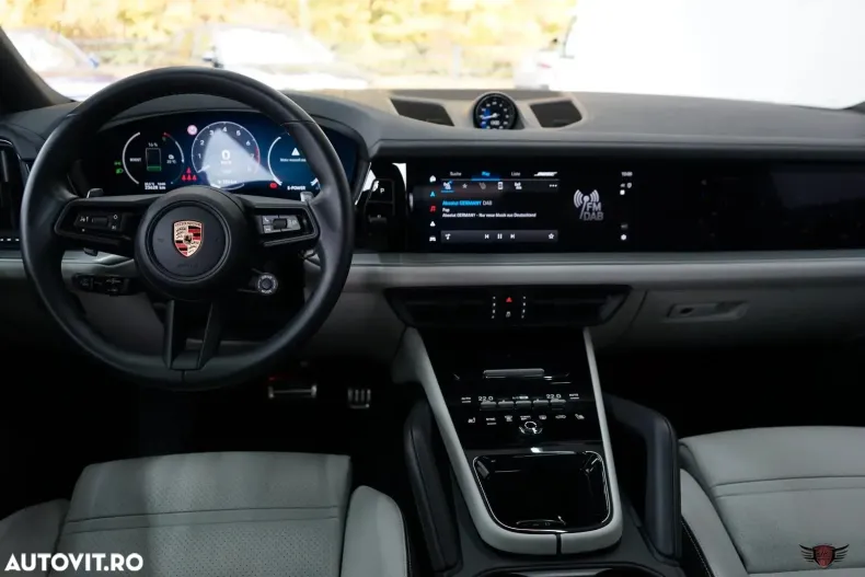 Porsche Cayenne Coupe din 2024 cu 23.600 km - oferta POR156997 - foto 10