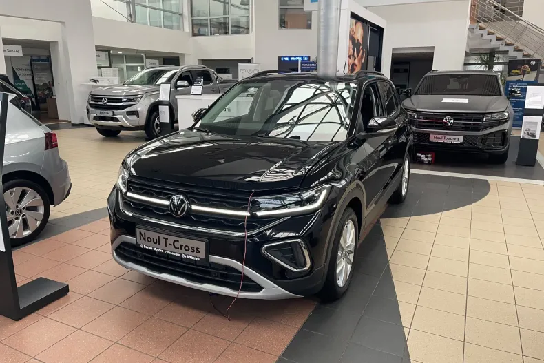 Volkswagen T-Cross din 2025 cu 5 km - oferta VOL157000 - foto 1