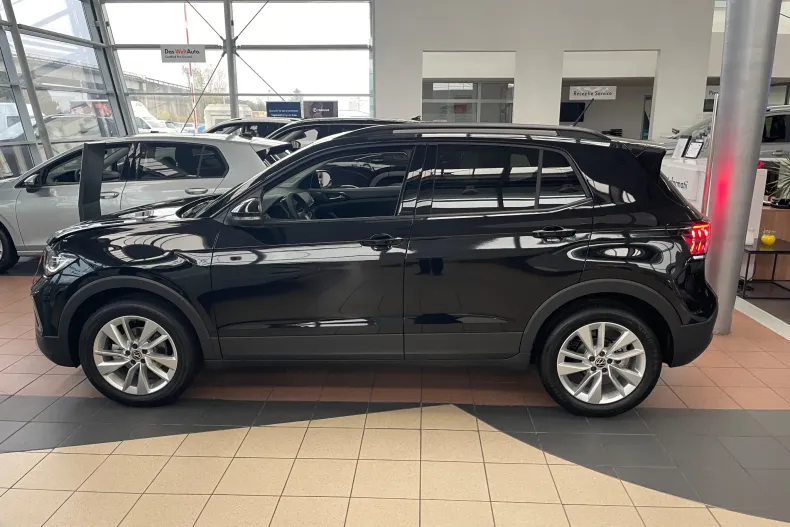 Volkswagen T-Cross din 2025 cu 5 km - oferta VOL157000 - foto 2