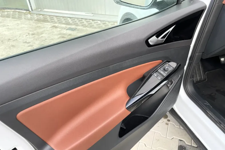 Volkswagen ID.5 din 2023 cu 50.300 km - oferta VOL157001 - foto 6