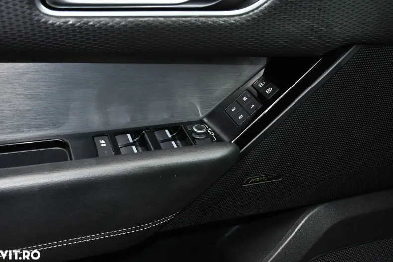 Land Rover Range Rover Velar din 2021 cu 46.182 km - oferta LAN157003 - foto 23