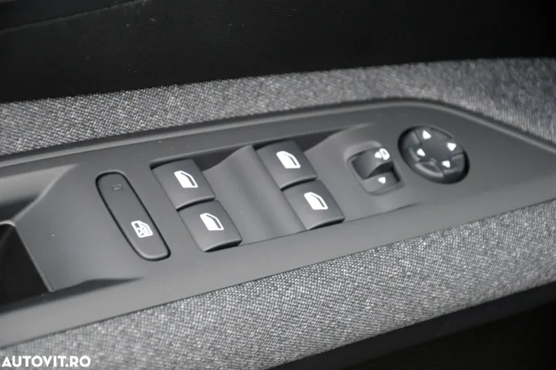 Peugeot 3008 din 2020 cu 115.552 km - oferta PEU157008 - foto 38