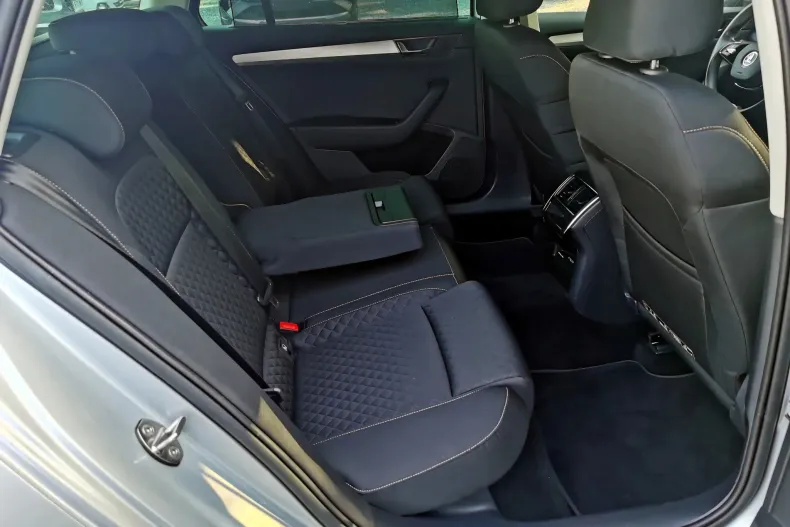 Skoda Superb din 2021 cu 120.860 km - oferta SKO157010 - foto 7