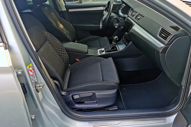 Skoda Superb din 2021 cu 120.860 km - oferta SKO157010 - foto 24