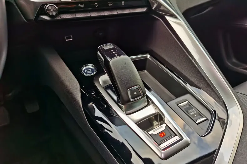 Peugeot 3008 din 2021 cu 169.567 km - oferta PEU157011 - foto 36