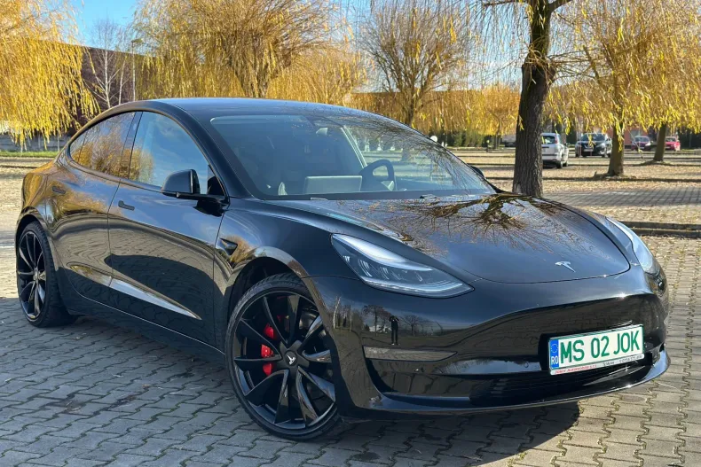 Tesla Model 3 din 2019 cu 138.000 km - oferta TES157012 - foto 1