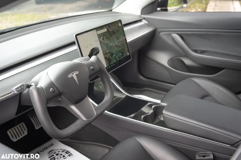 Tesla Model 3 din 2019 cu 138.000 km - oferta TES157012 - foto 2