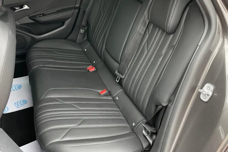 Peugeot 308 din 2022 cu 178.000 km - oferta PEU157014 - foto 13