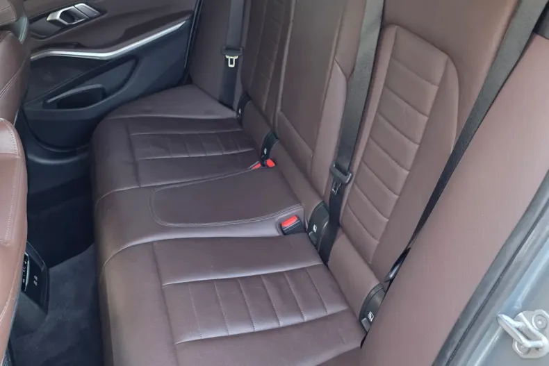 BMW Seria 3 din 2023 cu 24.752 km - oferta BMW157015 - foto 9