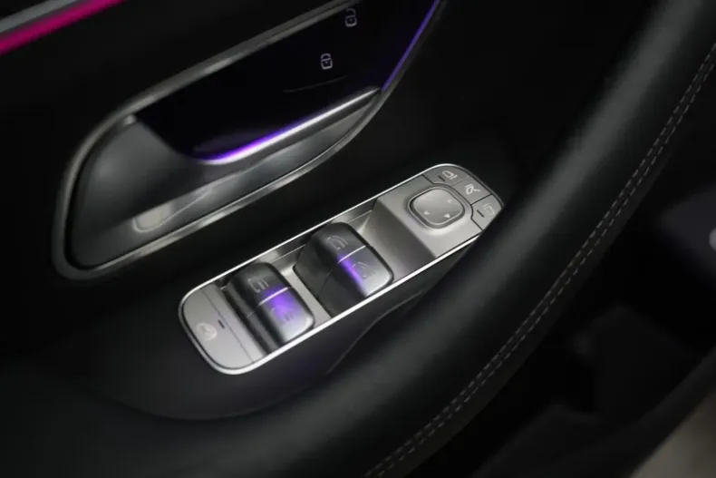 Mercedes-Benz GLE 63 AMG din 2022 cu 24.000 km - oferta MER157016 - foto 32