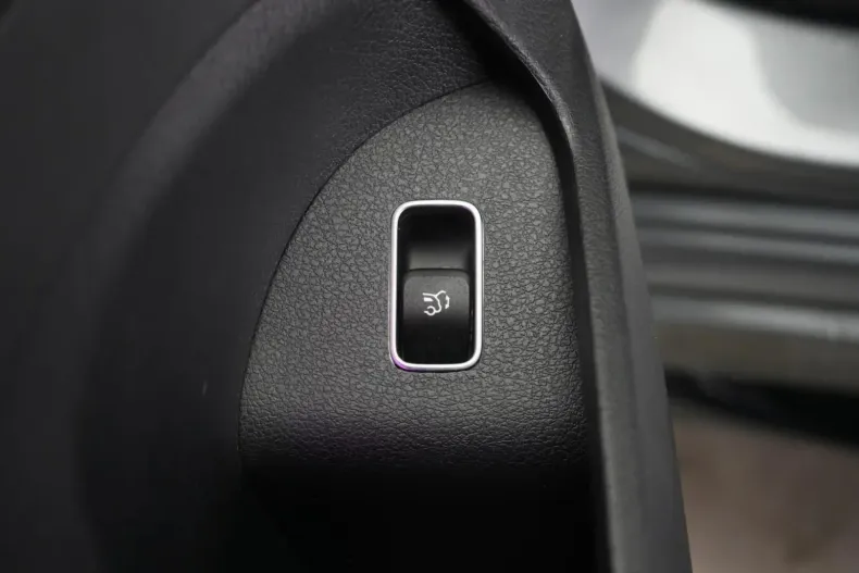 Mercedes-Benz GLE 63 AMG din 2022 cu 24.000 km - oferta MER157016 - foto 34