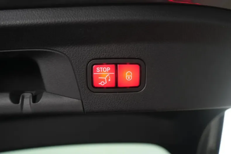 Mercedes-Benz GLE 63 AMG din 2022 cu 24.000 km - oferta MER157016 - foto 38