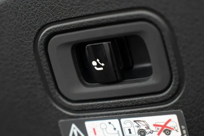 Mercedes-Benz CLE 53 AMG din 2024 cu 14.650 km - oferta MER157029 - foto 19