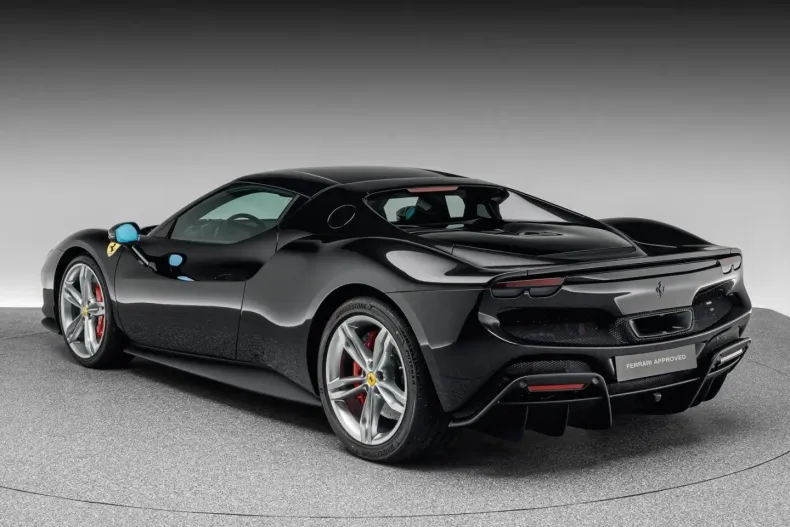 Ferrari 296 GTB din 2024 cu 2.700 km - oferta FER157037 - foto 3