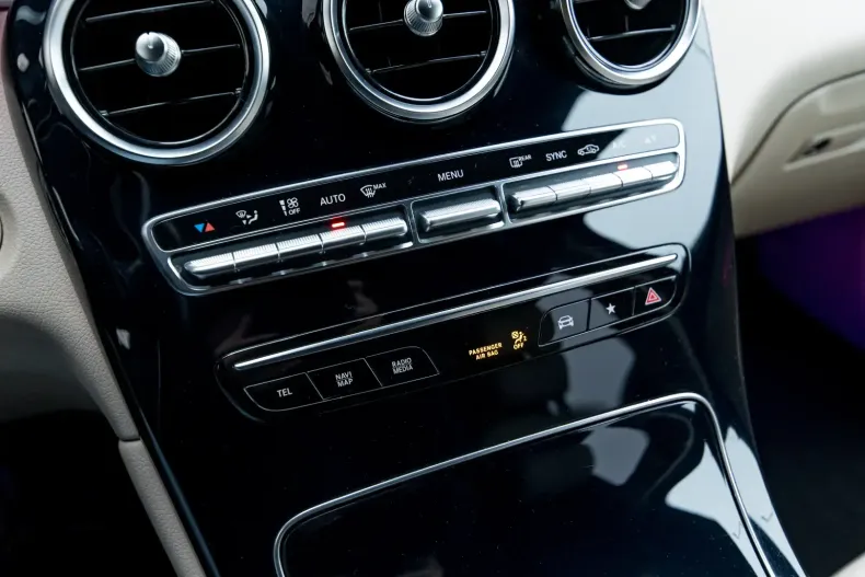 Mercedes-Benz GLC 220 din 2020 cu 104.000 km - oferta MER157040 - foto 31