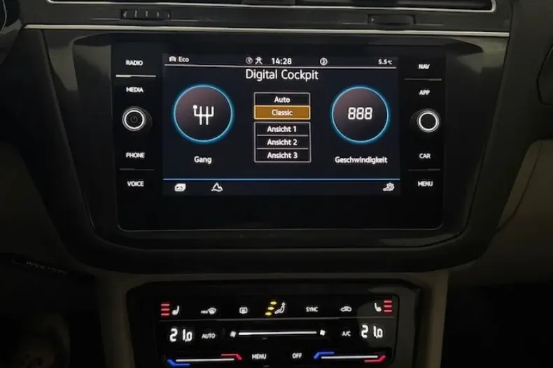 Volkswagen Tiguan din 2022 cu 23.000 km - oferta VOL157061 - foto 28