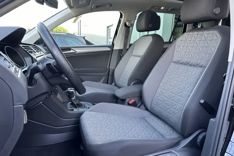 Volkswagen Tiguan din 2022 cu 39.750 km - oferta VOL157062 - foto 3