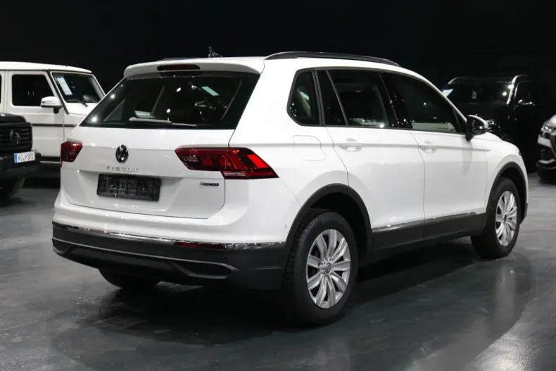 Volkswagen Tiguan din 2023 cu 41.557 km - oferta VOL157063 - foto 7