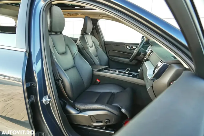 Volvo XC60 din 2021 cu 101.900 km - oferta VOL157065 - foto 18