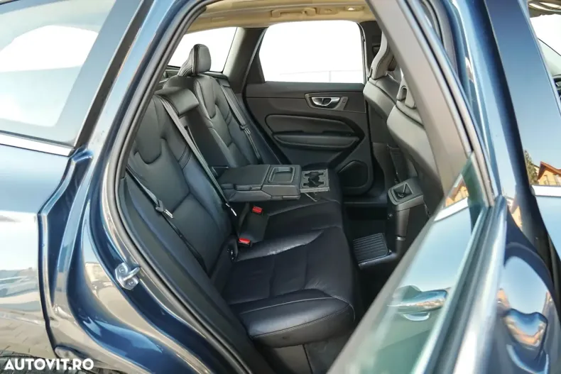 Volvo XC60 din 2021 cu 101.900 km - oferta VOL157065 - foto 20