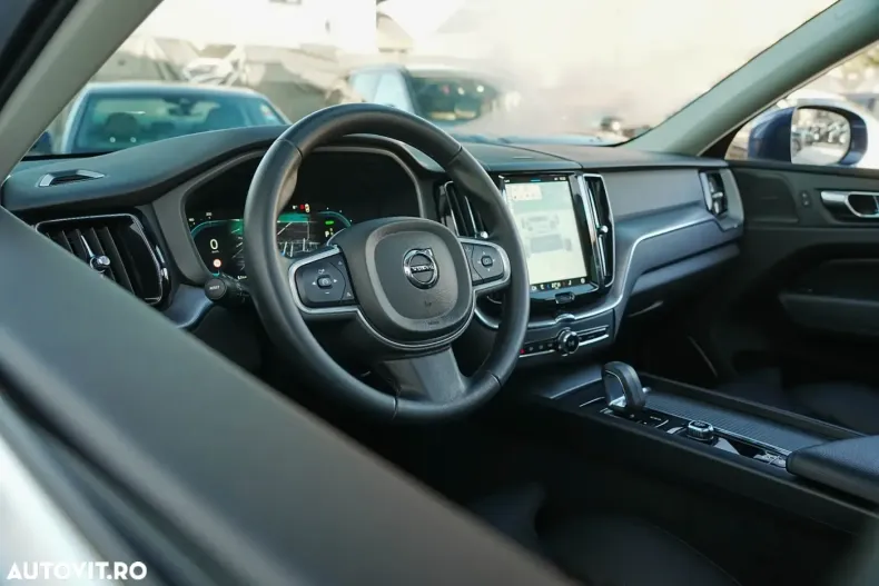 Volvo XC60 din 2021 cu 101.900 km - oferta VOL157065 - foto 22