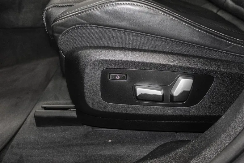 BMW X6 din 2023 cu 39.227 km - oferta BMW157086 - foto 15